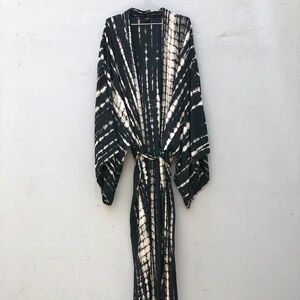 Extra Long Maxi Black and White Tie-Dye Kimono Robe